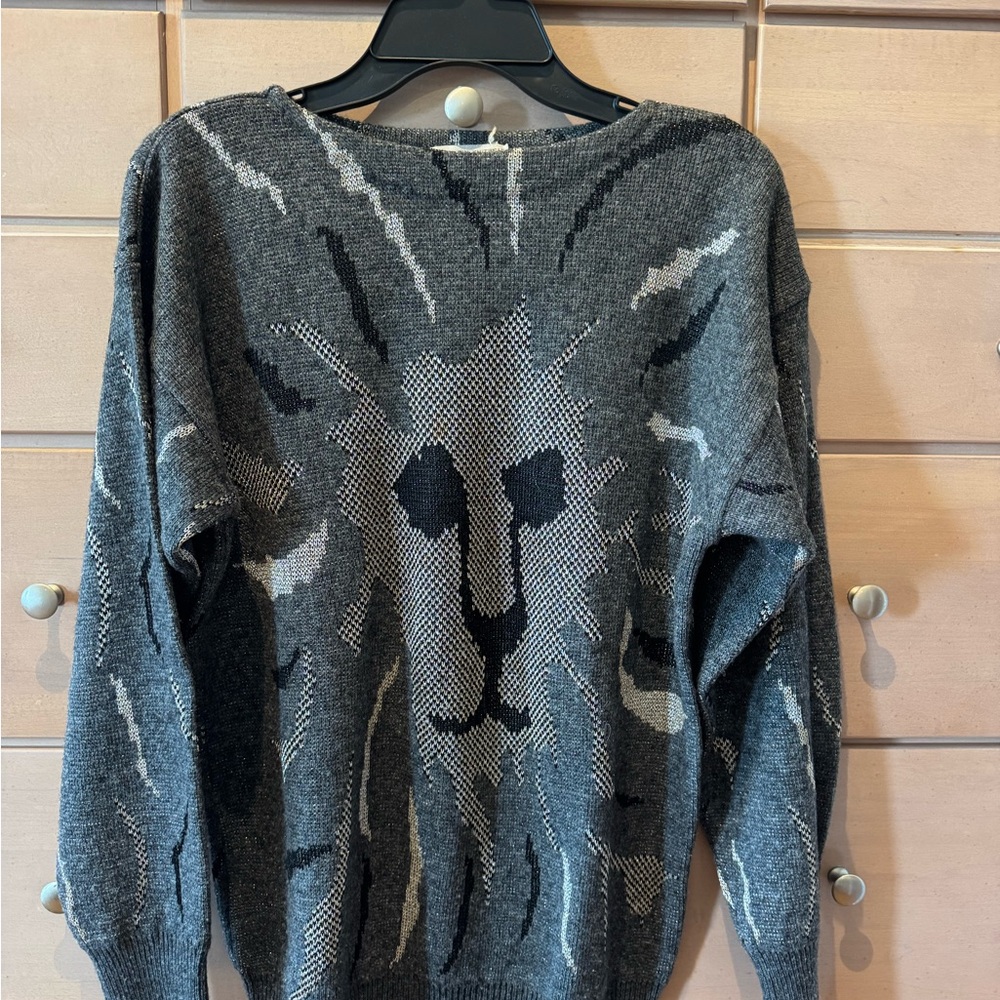 Vintage Women’s Anne Klein  Charcoal Lion Sweater Size L